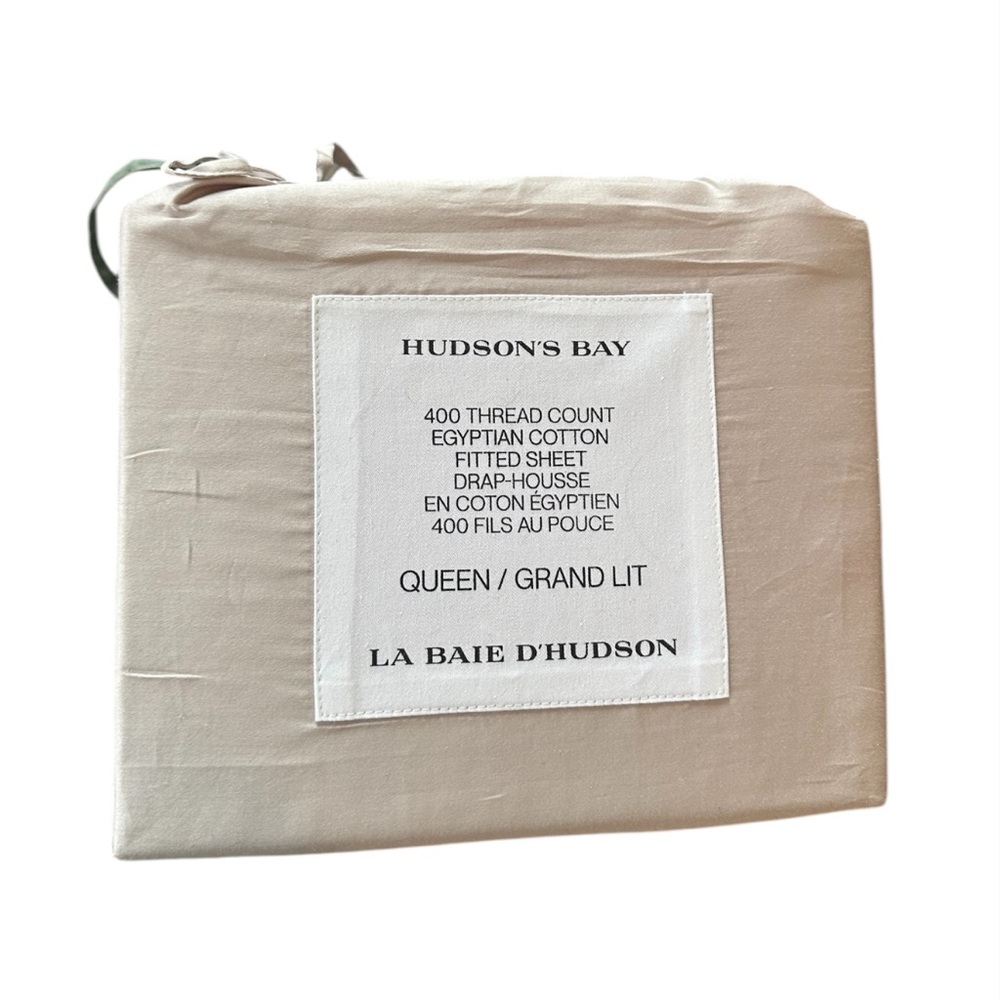 Hudson’s Bay Company 400 Thread-Count Egyptian Cotton Fitted Sheet